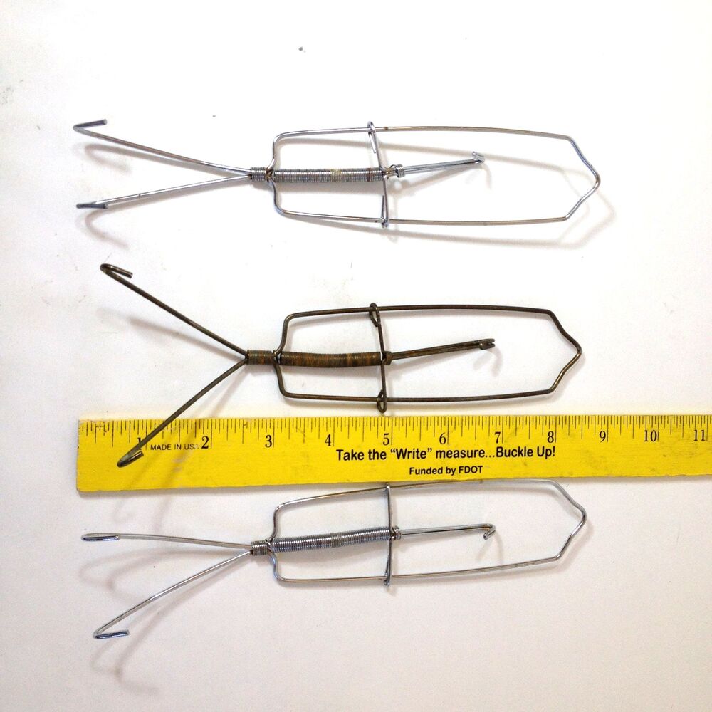 3 Vintage Decorative Plate Spring Loaded Wall Hangers Holds Plated 6.5" to 9" - Picture 4 of 4